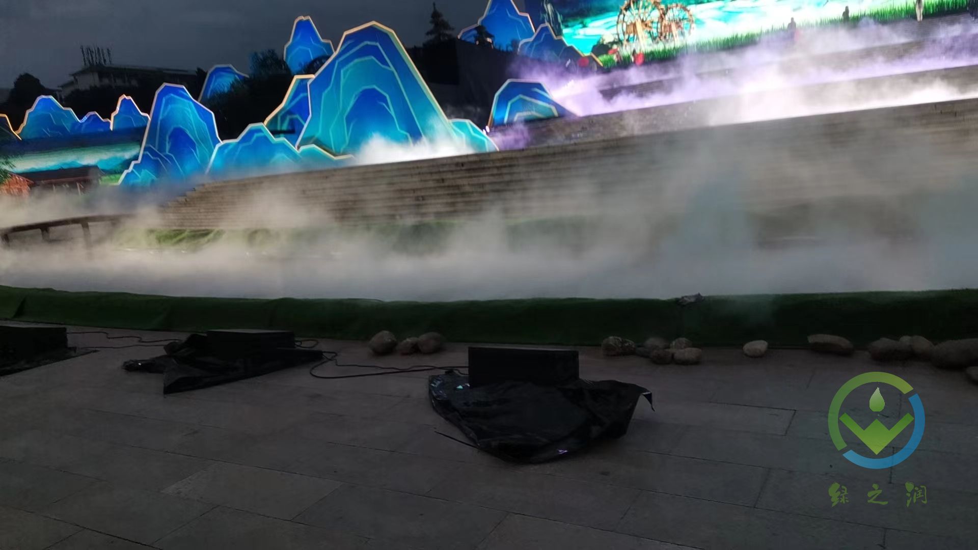 湖南株洲音乐广场景观喷雾系统安装完成